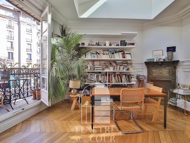 Vente Appartement 4 pièces 81.75 m2 Paris 18ème
