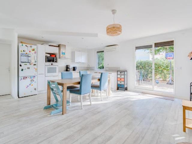 Vente Appartement 4 pièces 81.7 m2 Marseille 8ème