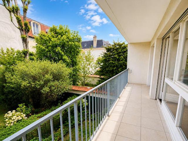 Vente Appartement 4 pièces 81.95 m2 Nanterre