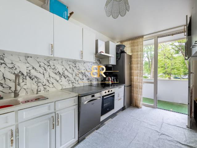 Vente Appartement 4 pièces 81 m2 Cergy
