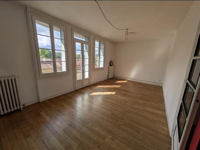 Vente Appartement 4 pièces 81 m2 Figeac