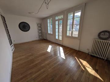 Vente Appartement 4 pièces 81 m2 Figeac