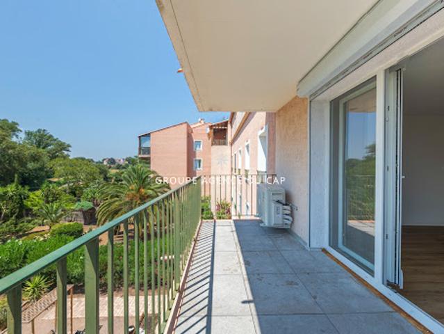 Vente Appartement 4 pièces 81 m2 Frejus