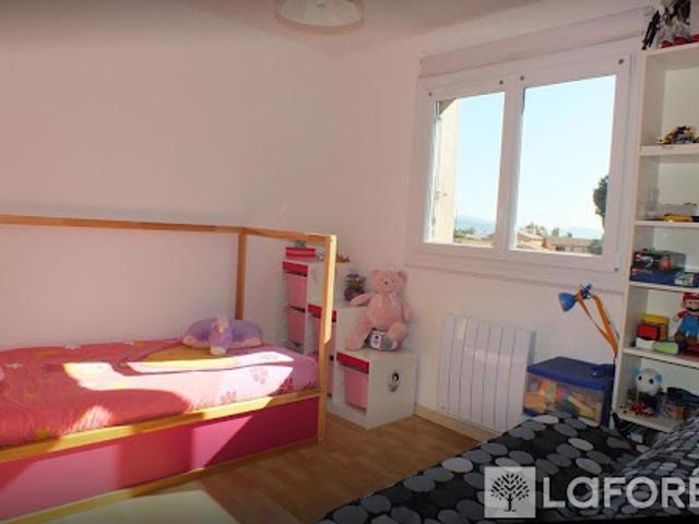 Vente Appartement 4 pièces 81 m2 Hyeres