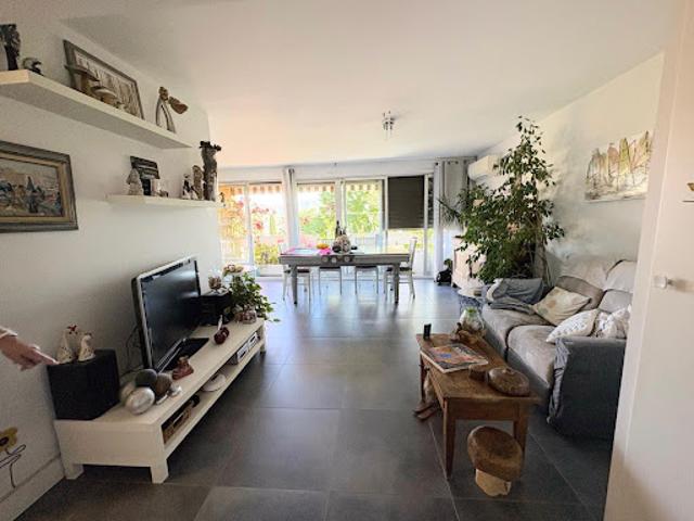 Vente Appartement 4 pièces 81 m2 Marseille 12ème