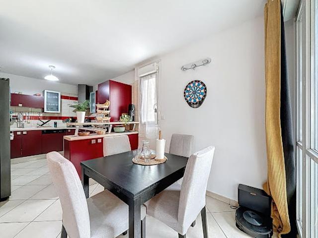 Vente Appartement 4 pièces 81.48 m2 Montigny le Bretonneux