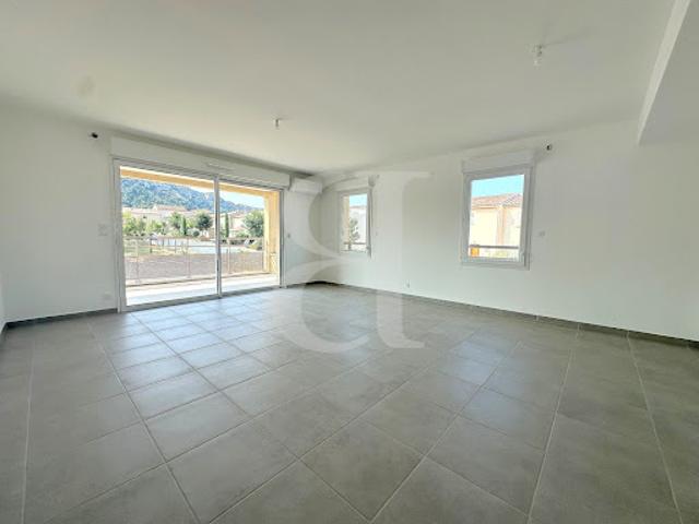 Vente Appartement 4 pièces 81 m2 Robion