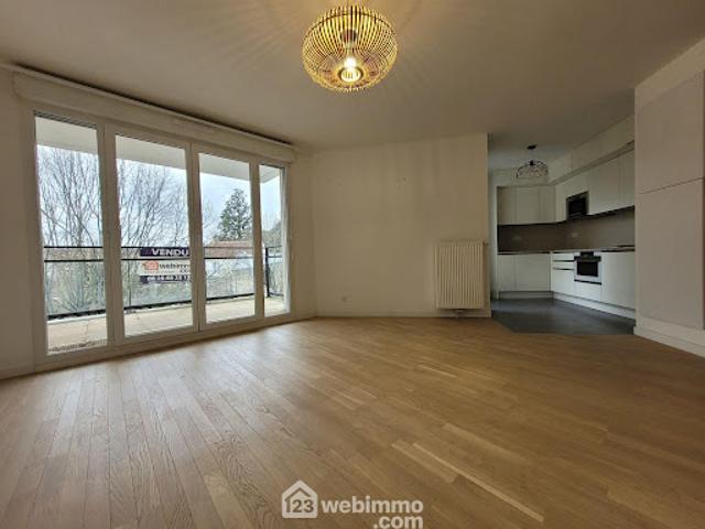 Vente Appartement 4 pièces 82.59 m2 Chatenay malabry