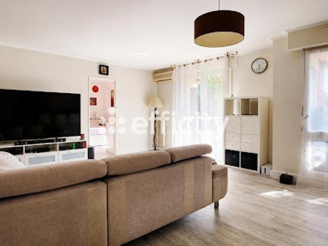 Vente Appartement 4 pièces 82.83 m2 Marseille 11ème