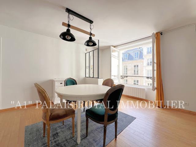Vente Appartement 4 pièces 82.23 m2 Paris 1er