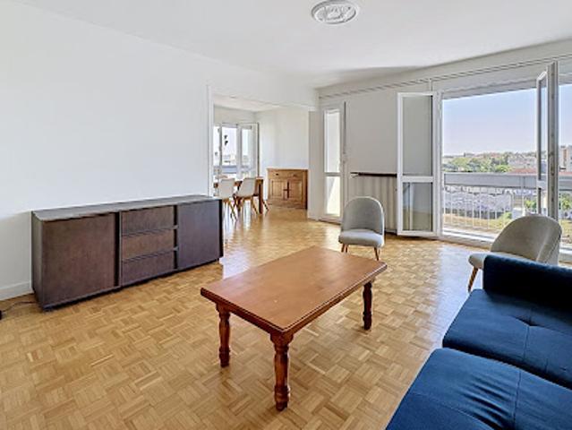 Vente Appartement 4 pièces 82.2 m2 Lyon 8ème