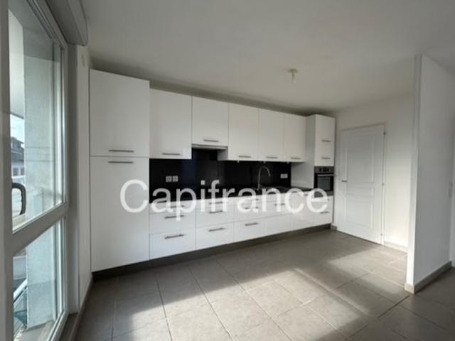 Vente Appartement 4 pièces 82 m2 Annecy