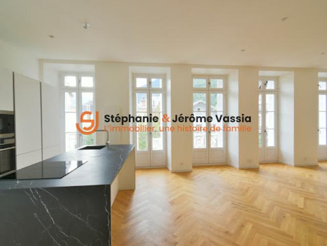 Vente Appartement 4 pièces 82 m2 Bagneres de luchon