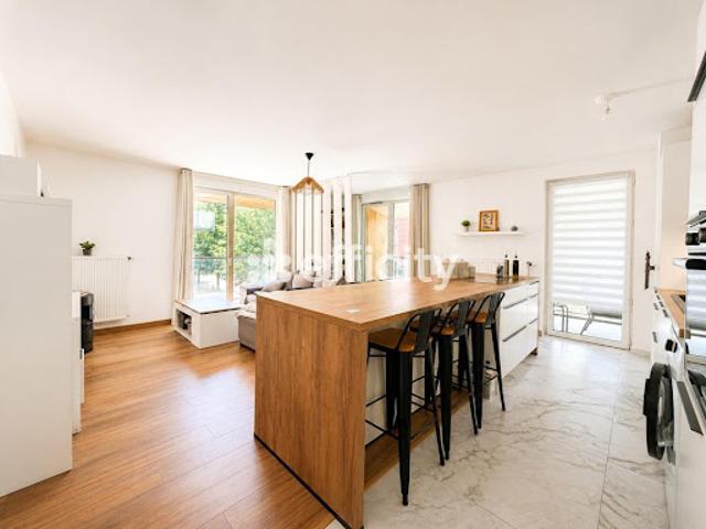 Vente Appartement 4 pièces 82 m2 Lille
