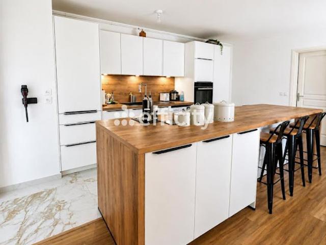 Vente Appartement 4 pièces 82 m2 Lille