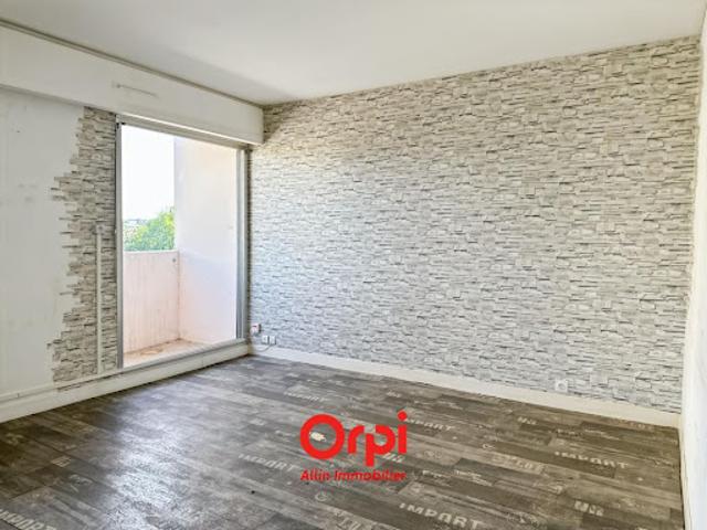 Vente Appartement 4 pièces 82 m2 Montluçon