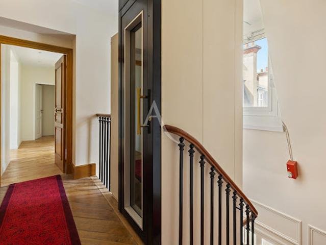 Vente Appartement 4 pièces 82 m2 Paris 11ème