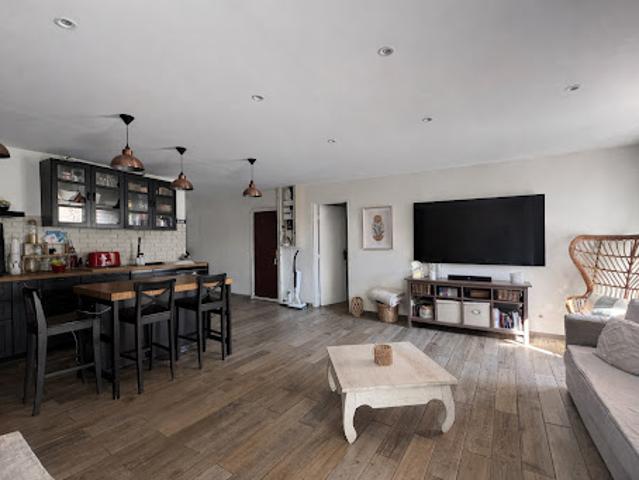 Vente Appartement 4 pièces 87.61 m2 Marseille 13ème