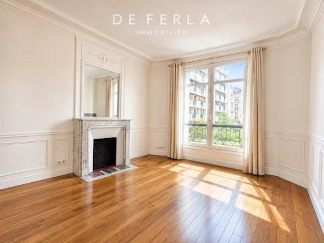 Vente Appartement 4 pièces 87.14 m2 Paris 15ème