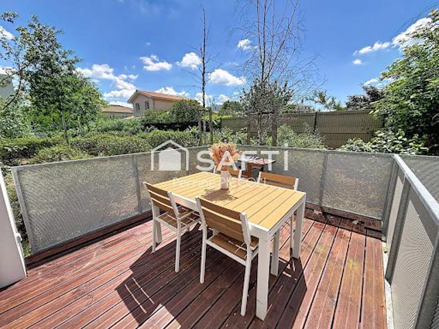 Vente Appartement 4 pièces 87 m2 Begles