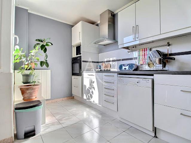 Vente Appartement 4 pièces 87 m2 Elancourt