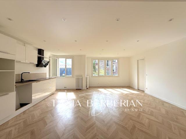Vente Appartement 4 pièces 87 m2 Suresnes