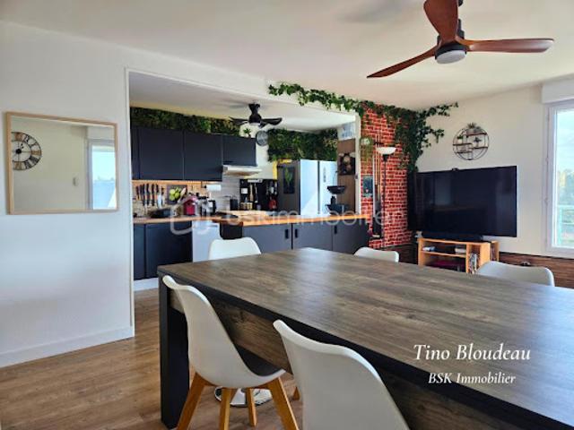 Vente Appartement 4 pièces 84.94 m2 Montlouis sur Loire