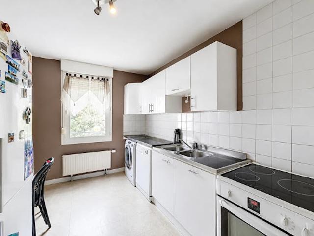 Vente Appartement 4 pièces 84.9 m2 Saint Genis Pouilly