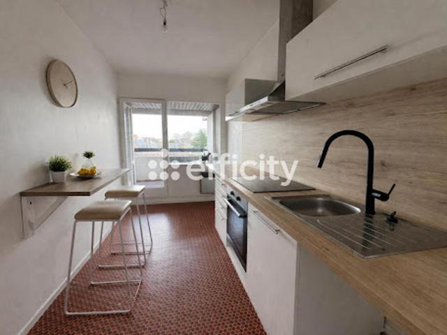 Vente Appartement 4 pièces 84.18 m2 La Madeleine