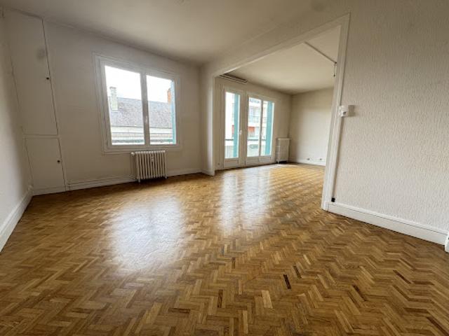 Vente Appartement 4 pièces 84 m2 Montluçon