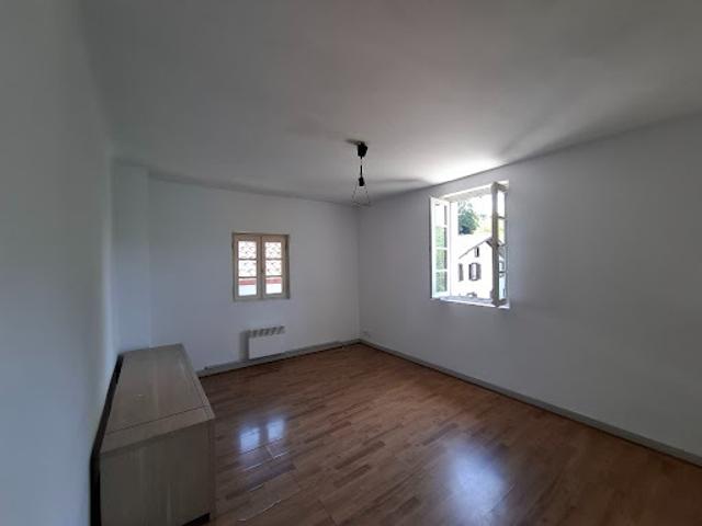 Vente Appartement 4 pièces 85.44 m2 Ainhoa