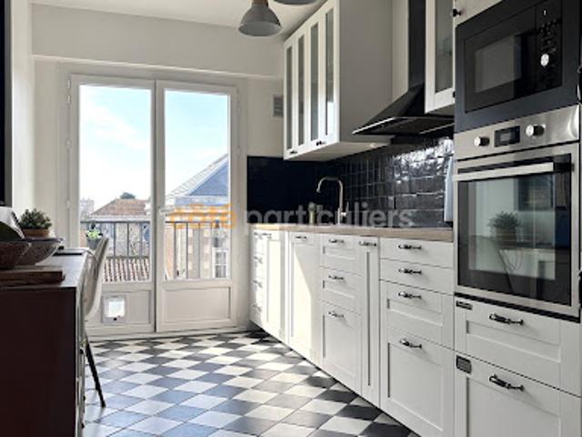 Vente Appartement 4 pièces 85.48 m2 Bordeaux