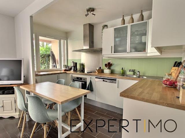 Vente Appartement 4 pièces 85.01 m2 Guyancourt