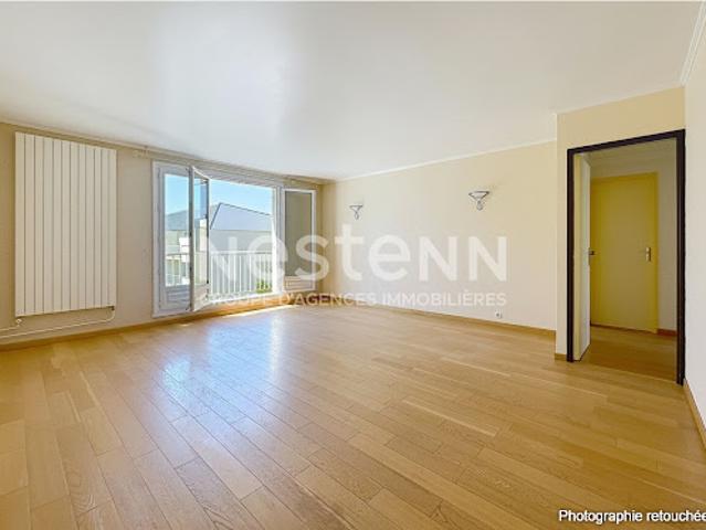 Vente Appartement 4 pièces 85.33 m2 Montigny le Bretonneux
