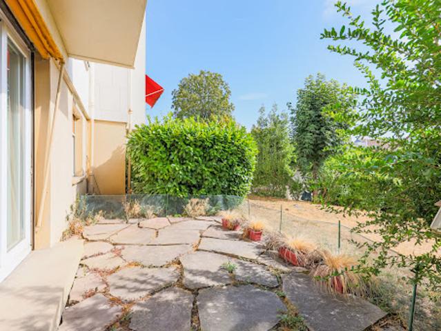 Vente Appartement 4 pièces 85 m2 Suresnes