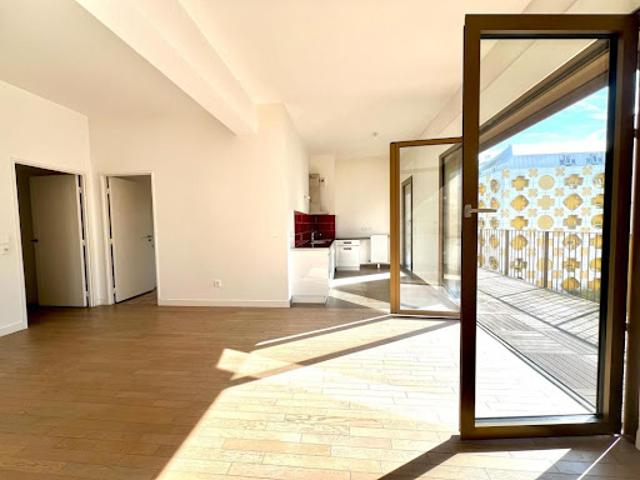 Vente Appartement 4 pièces 88.89 m2 Paris 19ème