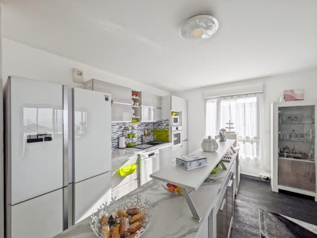 Vente Appartement 4 pièces 89 m2 Evian les Bains
