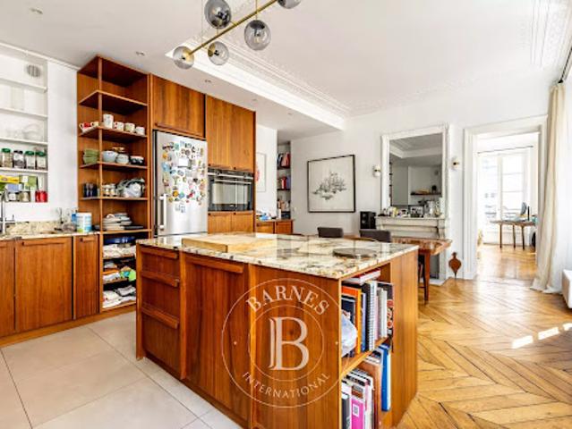Vente Appartement 4 pièces 93.07 m2 Paris 7ème