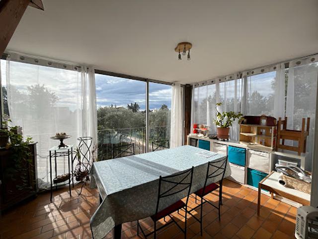 Vente Appartement 4 pièces 93 m2 Châteauneuf de Gadagne
