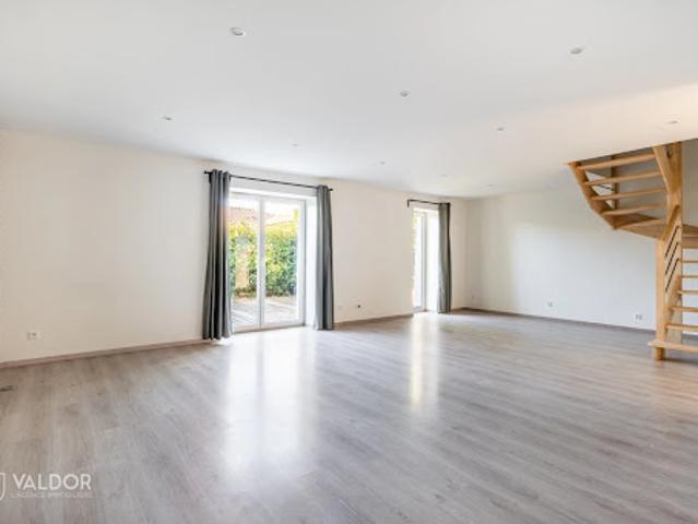 Vente Appartement 4 pièces 93 m2 Pommiers