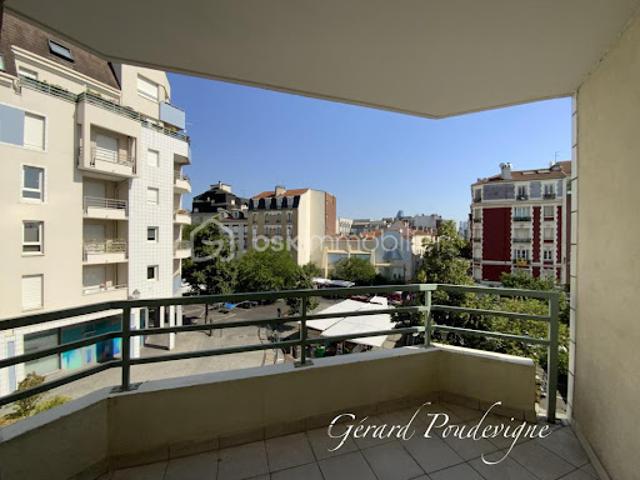 Vente Appartement 4 pièces 90.4 m2 Suresnes