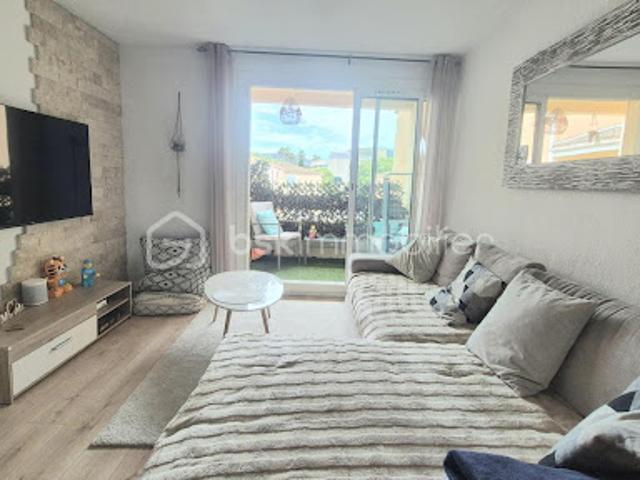 Vente Appartement 4 pièces 90.86 m2 Hyeres