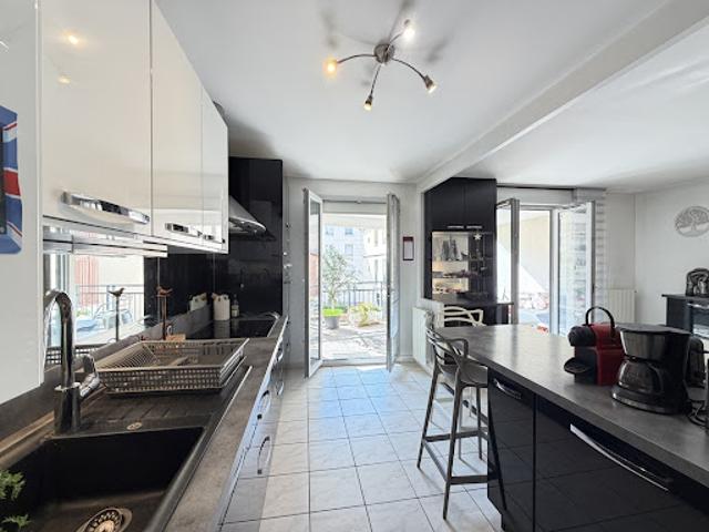 Vente Appartement 4 pièces 90.2 m2 Saint Etienne