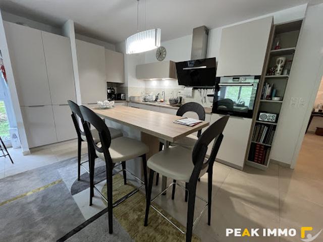 Vente Appartement 4 pièces 90.2 m2 Sallanches
