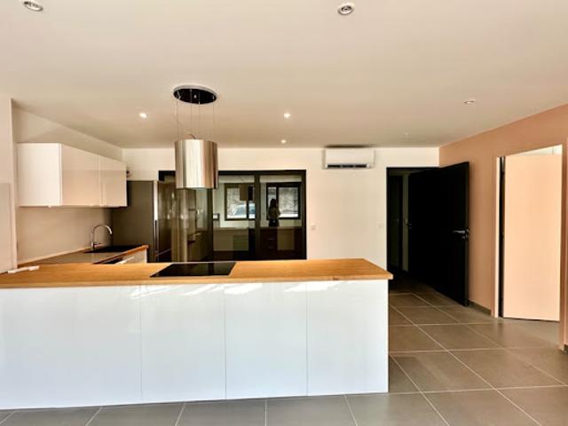Vente Appartement 4 pièces 90 m2 Marseille 12ème