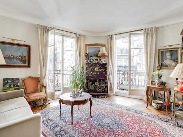 Vente Appartement 4 pièces 90 m2 Paris 18ème