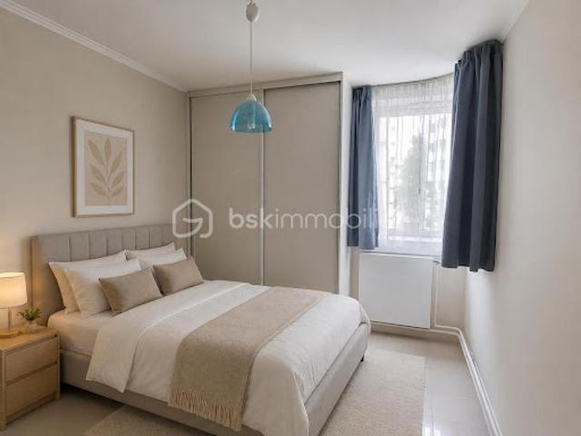 Vente Appartement 4 pièces 90 m2 Paris 19ème