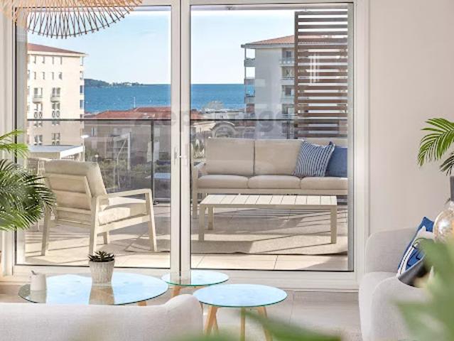 Vente Appartement 4 pièces 91.9 m2 Antibes