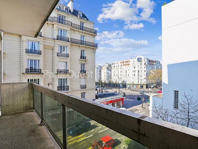 Vente Appartement 4 pièces 91.02 m2 Paris 17ème