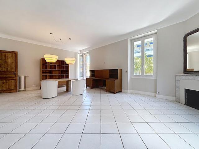 Vente Appartement 4 pièces 91 m2 Antibes